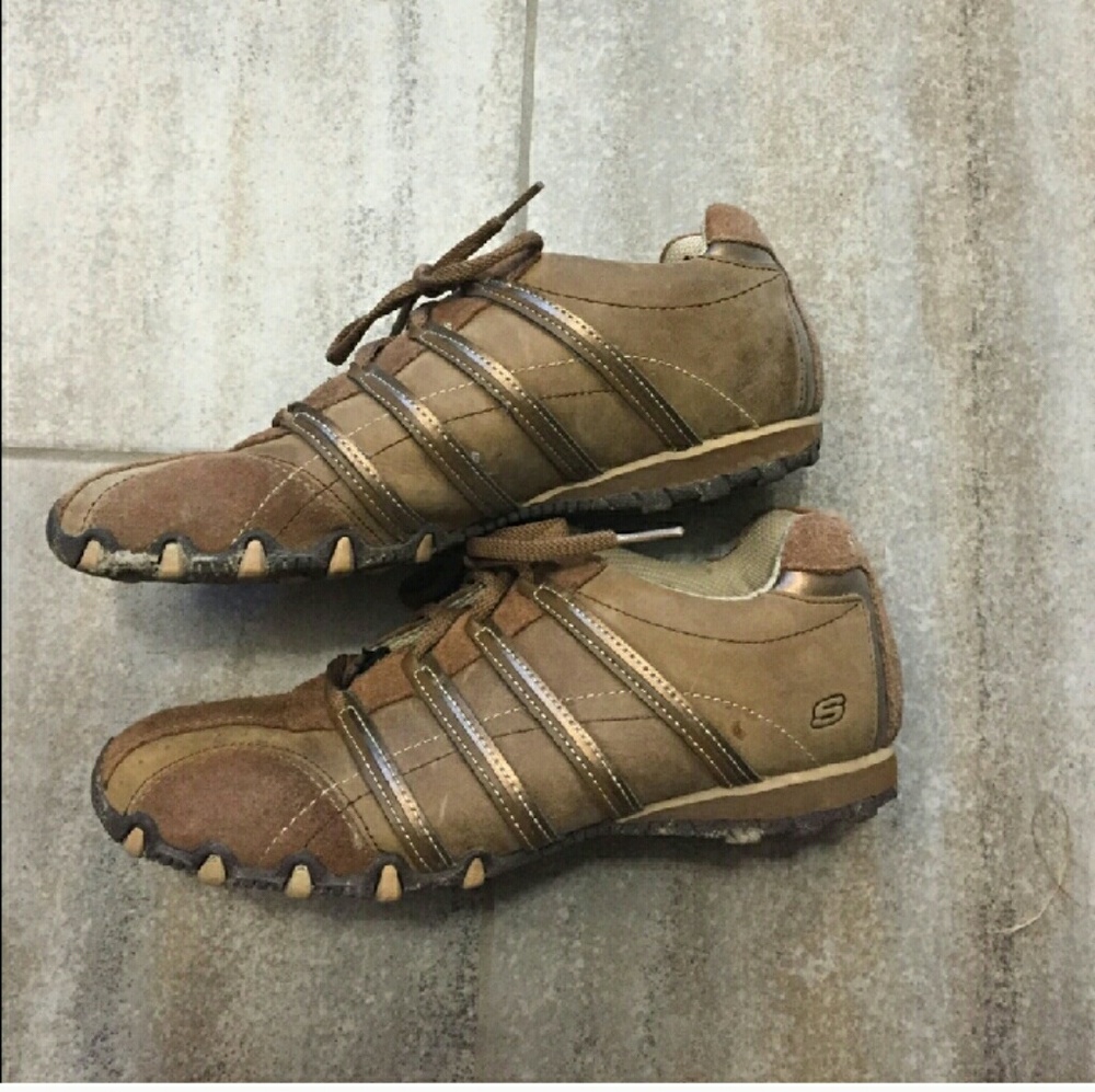 Skechers